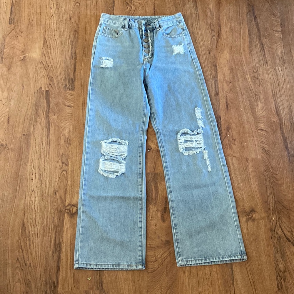 Wide leg flare light wash jeans!